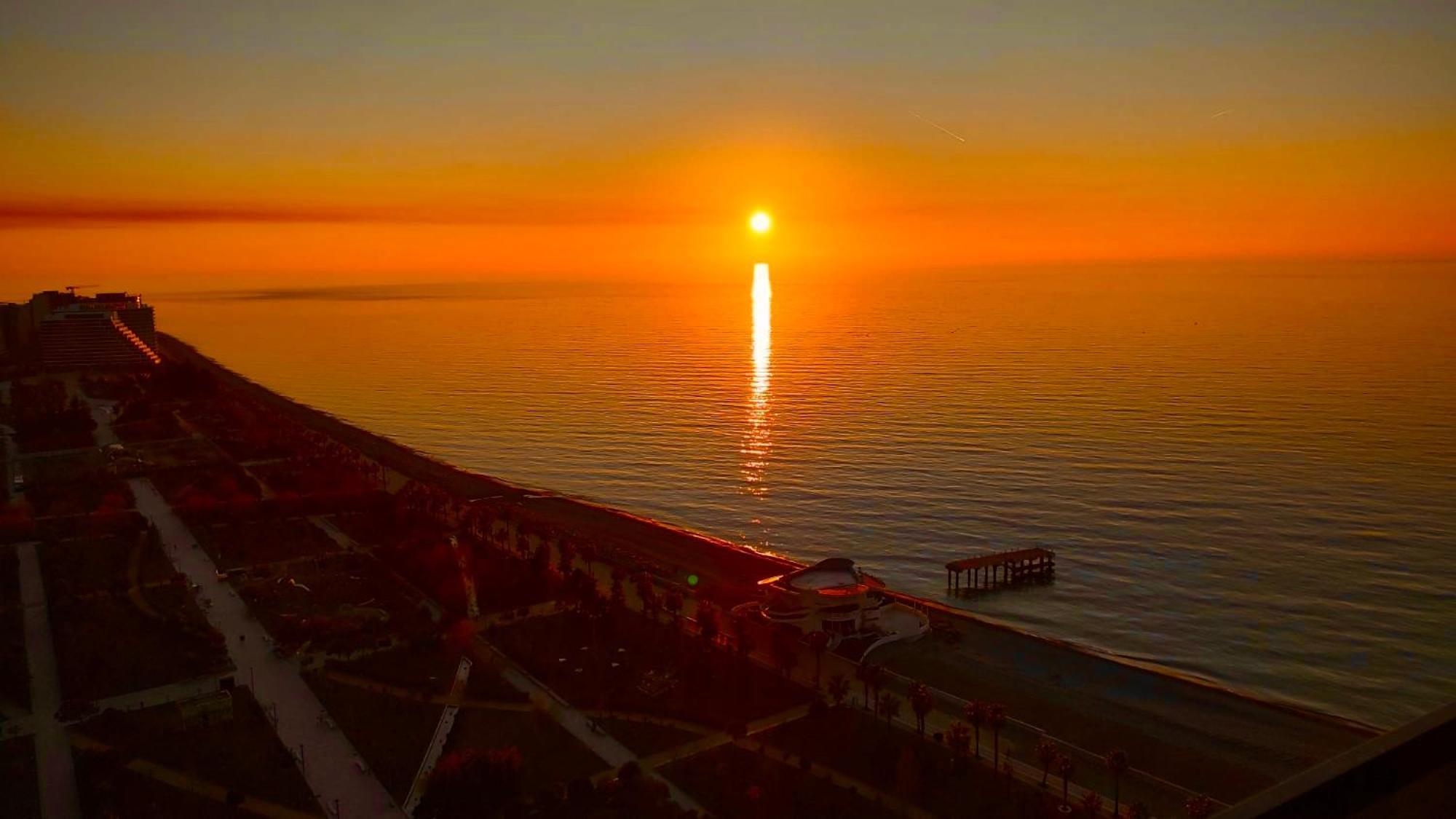 Marvella Hotel Orbi Beach Tower Batumi Exteriör bild