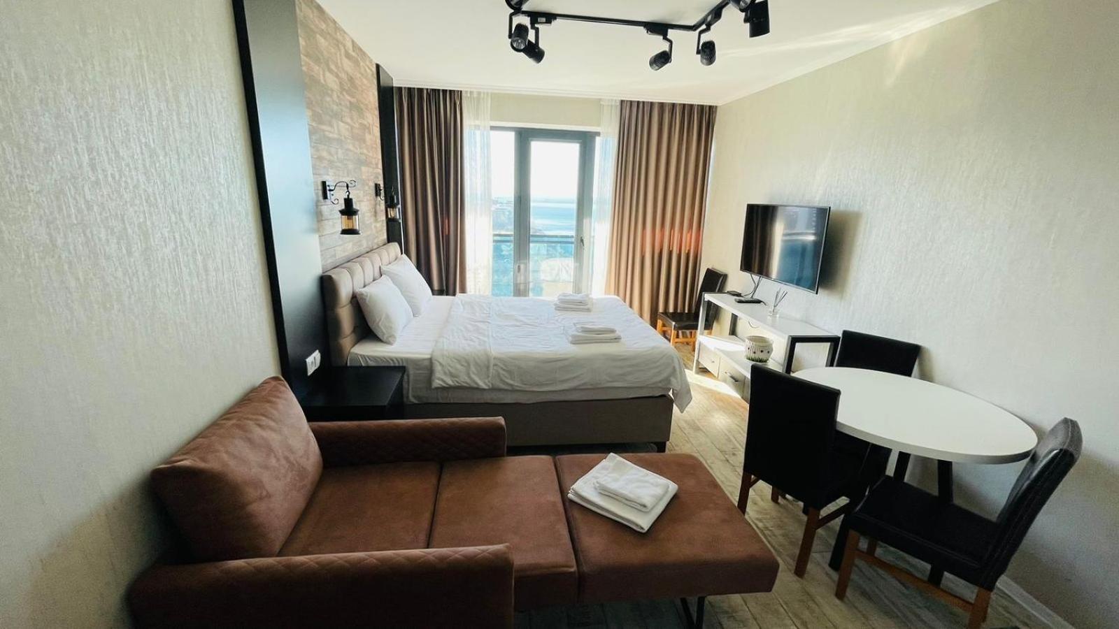 Marvella Hotel Orbi Beach Tower Batumi Exteriör bild