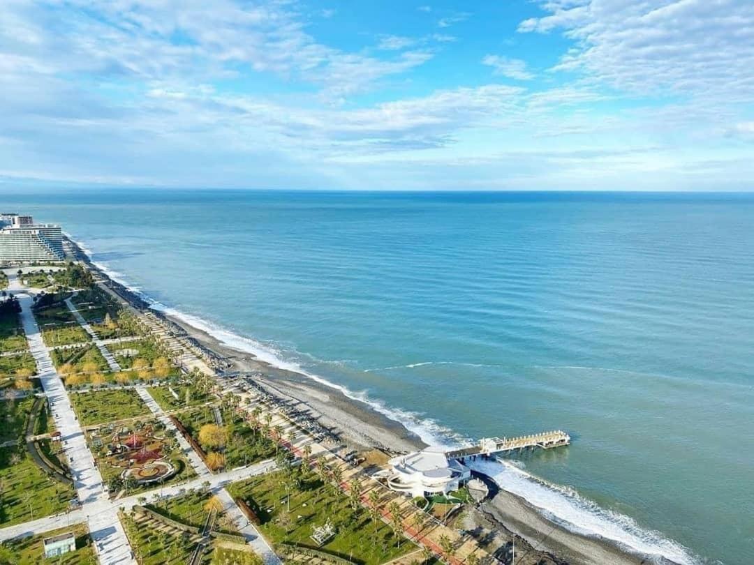 Marvella Hotel Orbi Beach Tower Batumi Exteriör bild