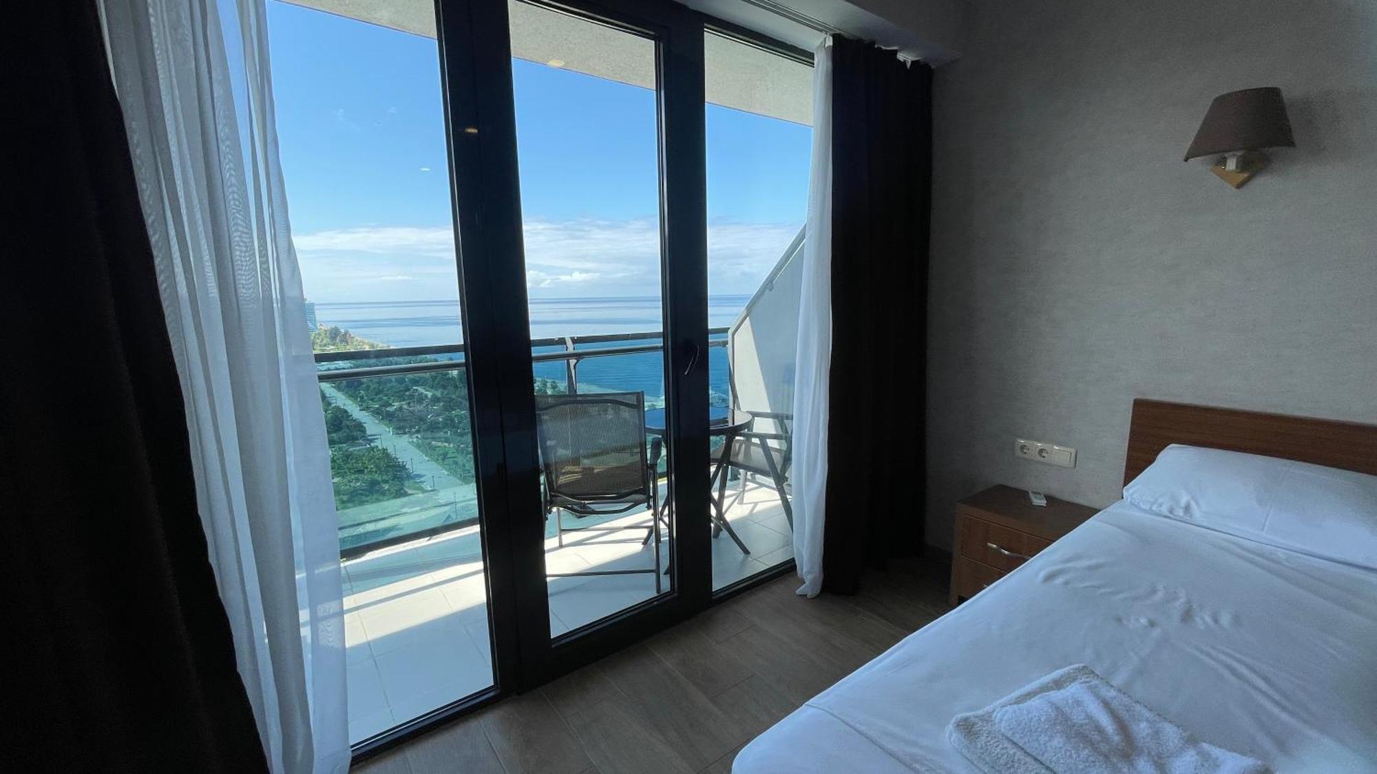 Marvella Hotel Orbi Beach Tower Batumi Exteriör bild