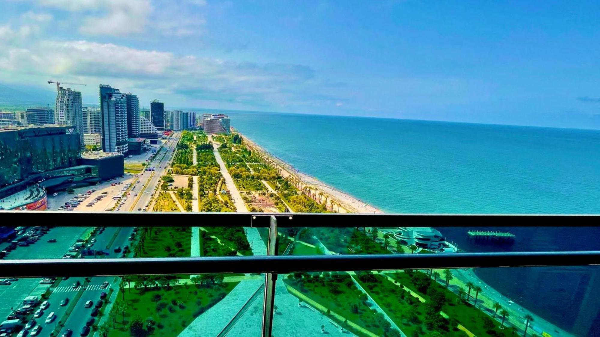 Marvella Hotel Orbi Beach Tower Batumi Exteriör bild