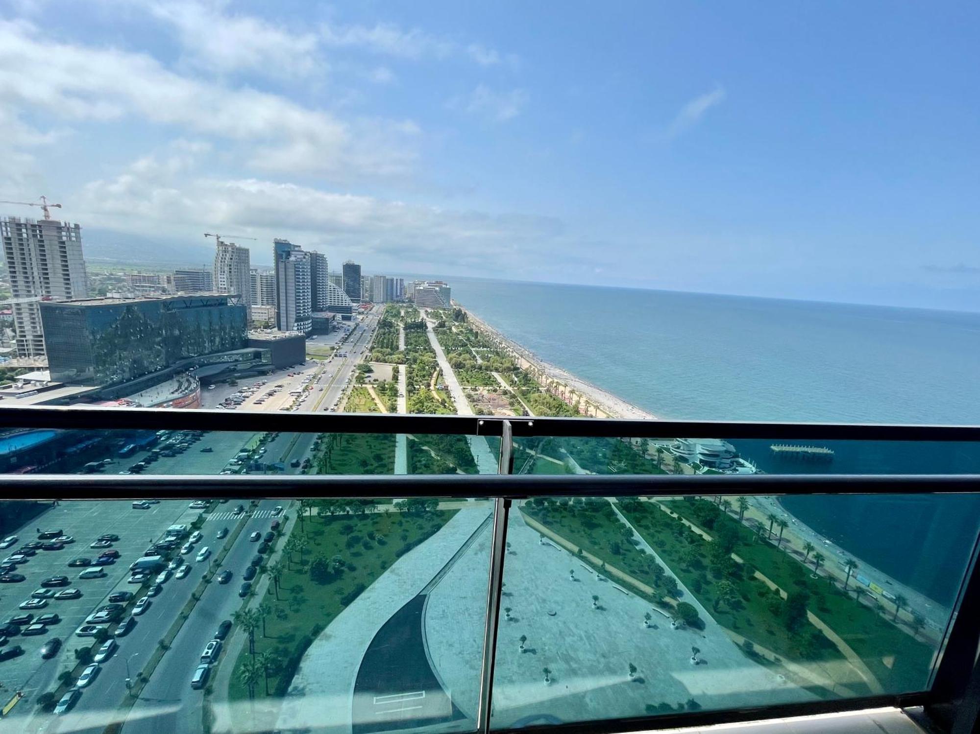 Marvella Hotel Orbi Beach Tower Batumi Exteriör bild