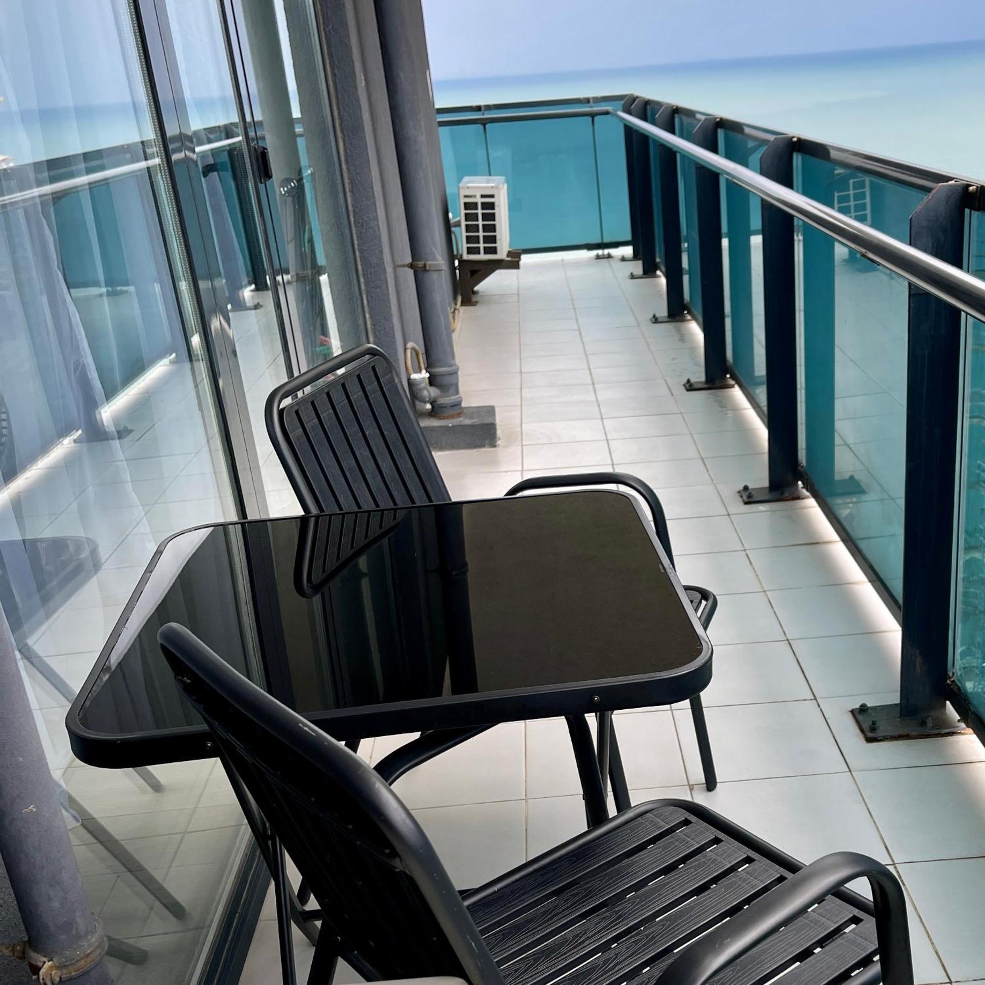 Marvella Hotel Orbi Beach Tower Batumi Exteriör bild